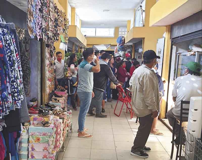 Salvan a abuelito de morir asfixiado mientras desayunaba en Izamal