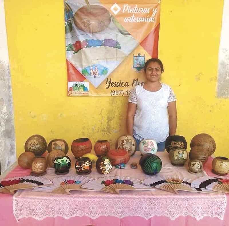 Yessica Negrón impulsa valores culturales a través de la pintura en Muna