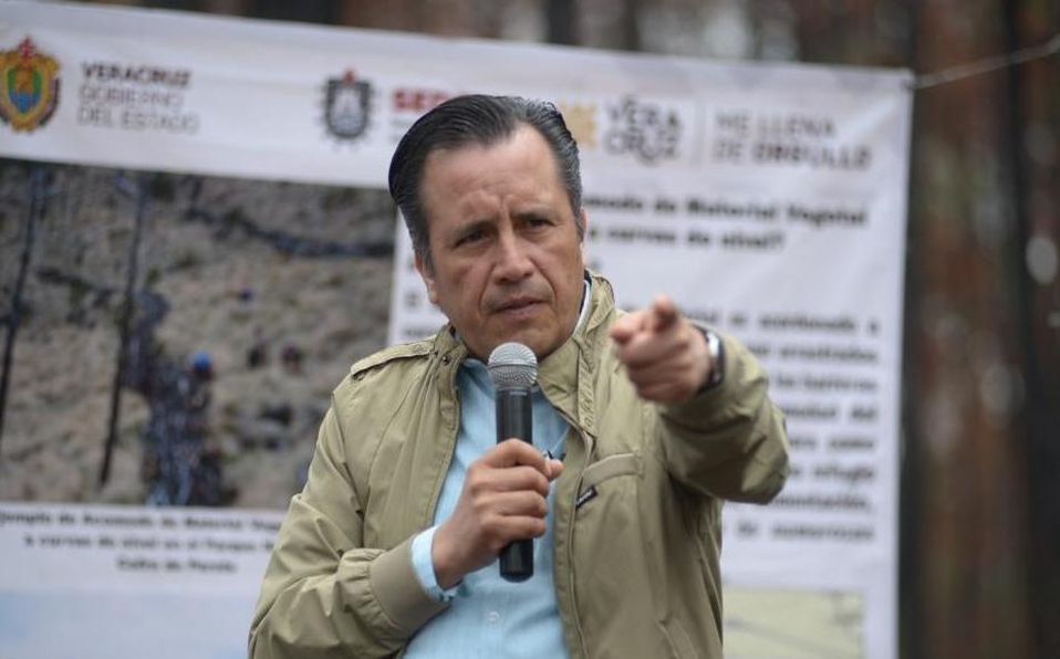 Cuitláhuac García fue el  blanco de las amenazas de un grupo armado en Veracruz