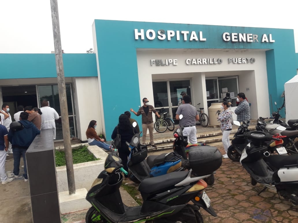 Inicia vacunación de personal de salud por COVID-19 en Felipe Carrillo Puerto