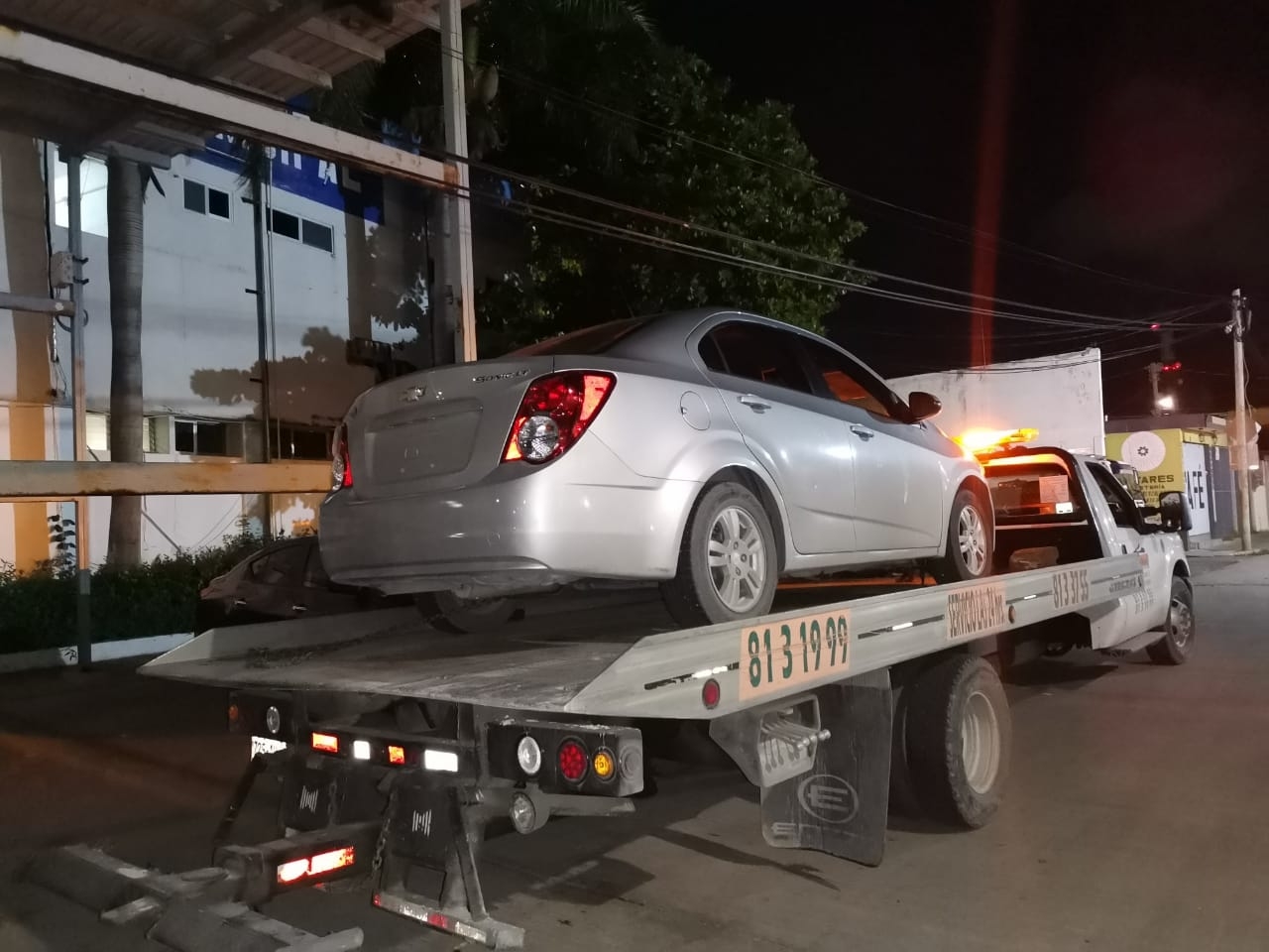 Auto robado es recuperado en un retén de Ciudad del Carmen