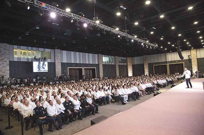 COVID-19 dominará discurso en el segundo informe de Mauricio Vila en Yucatán