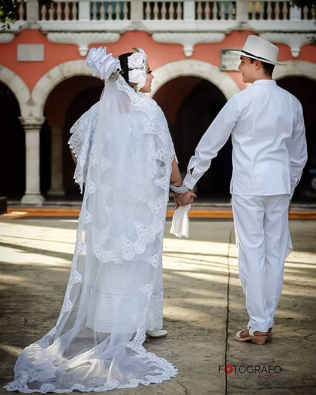 Boda de jaraneros yucatecos se viraliza en redes: FOTOS