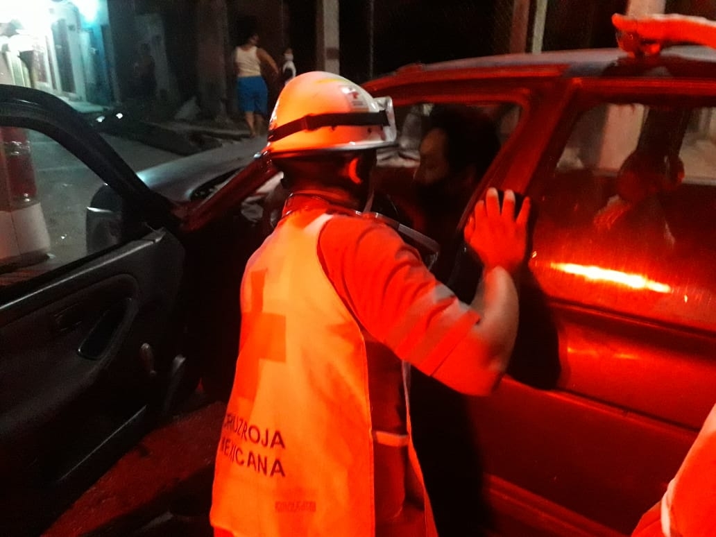 Accidente deja daños materiales y una persona lesionada en Ciudad del Carmen