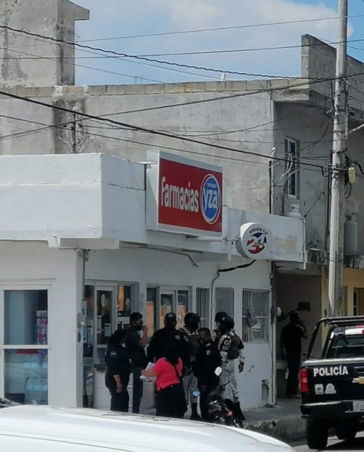 Asaltan farmacia a punta de pistola en Cozumel