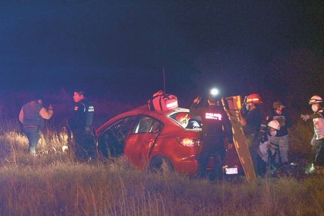 Volcadura deja cinco heridos en carretera Isla Aguada-Sabancuy