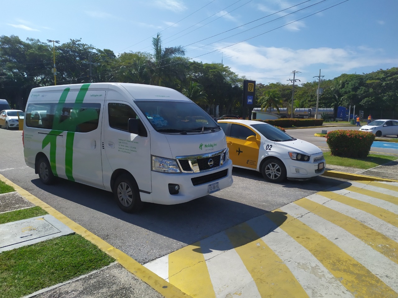 Aumenta el servicio de transporte privado en el Aeropuerto de Ciudad del Carmen