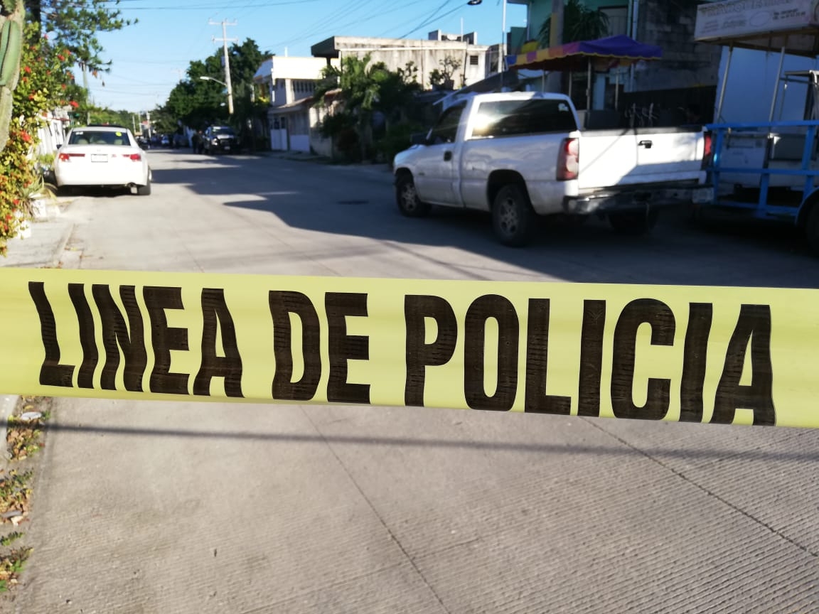 Hombres desconocidos asesinan a un joven en la Región 97 de Cancún