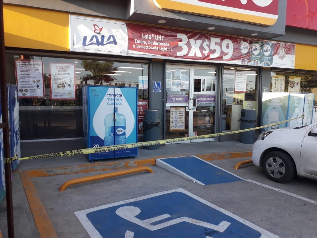 Detienen a hombre por asaltar un Oxxo en Ciudad del Carmen