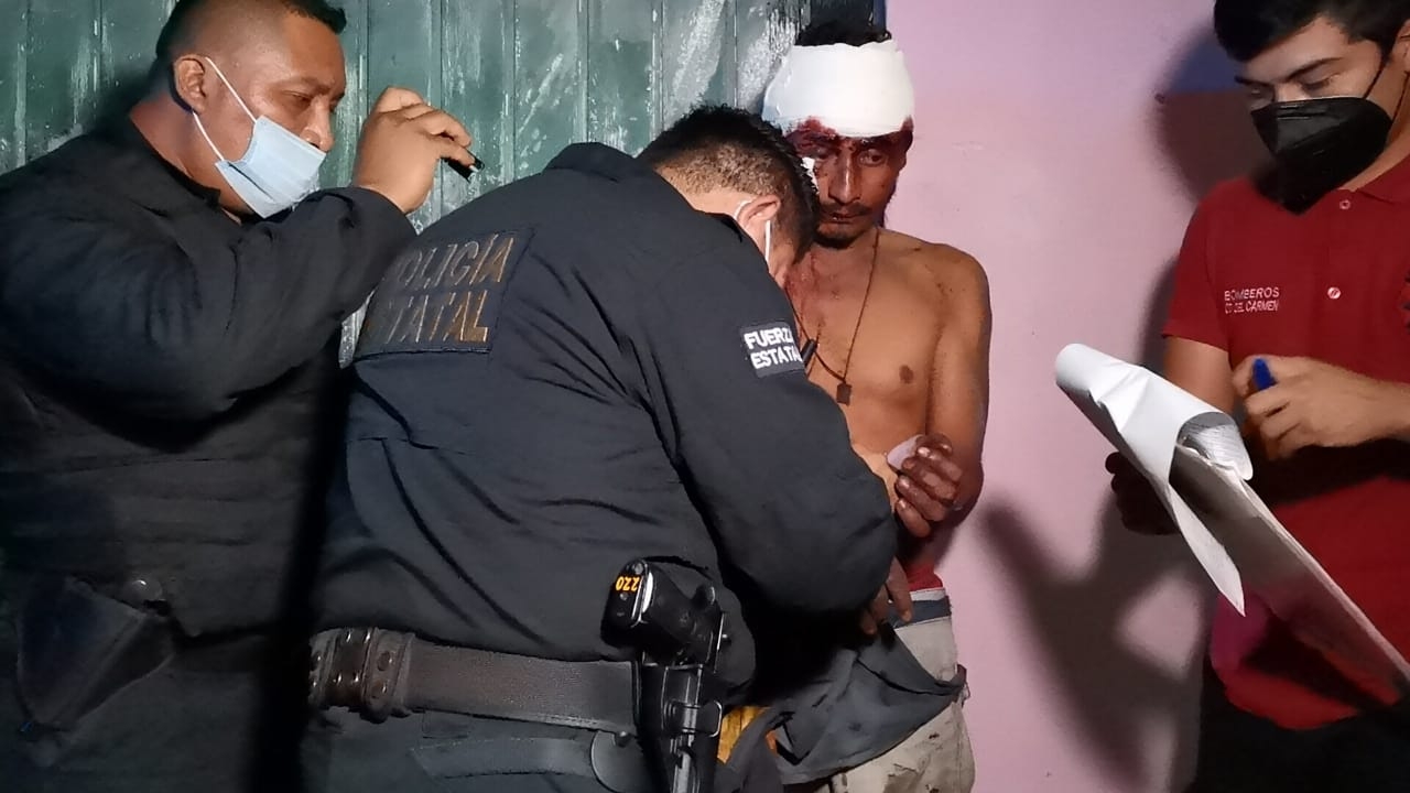 Por confundirse de casa, hombre es golpeado en Ciudad del Carmen