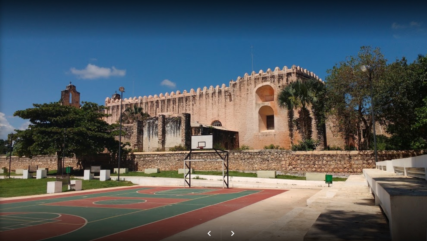 Maní cuenta con sitios patrimoniales de alto atractivo turístico, el más importante es el Convento de San Miguel Arcángel