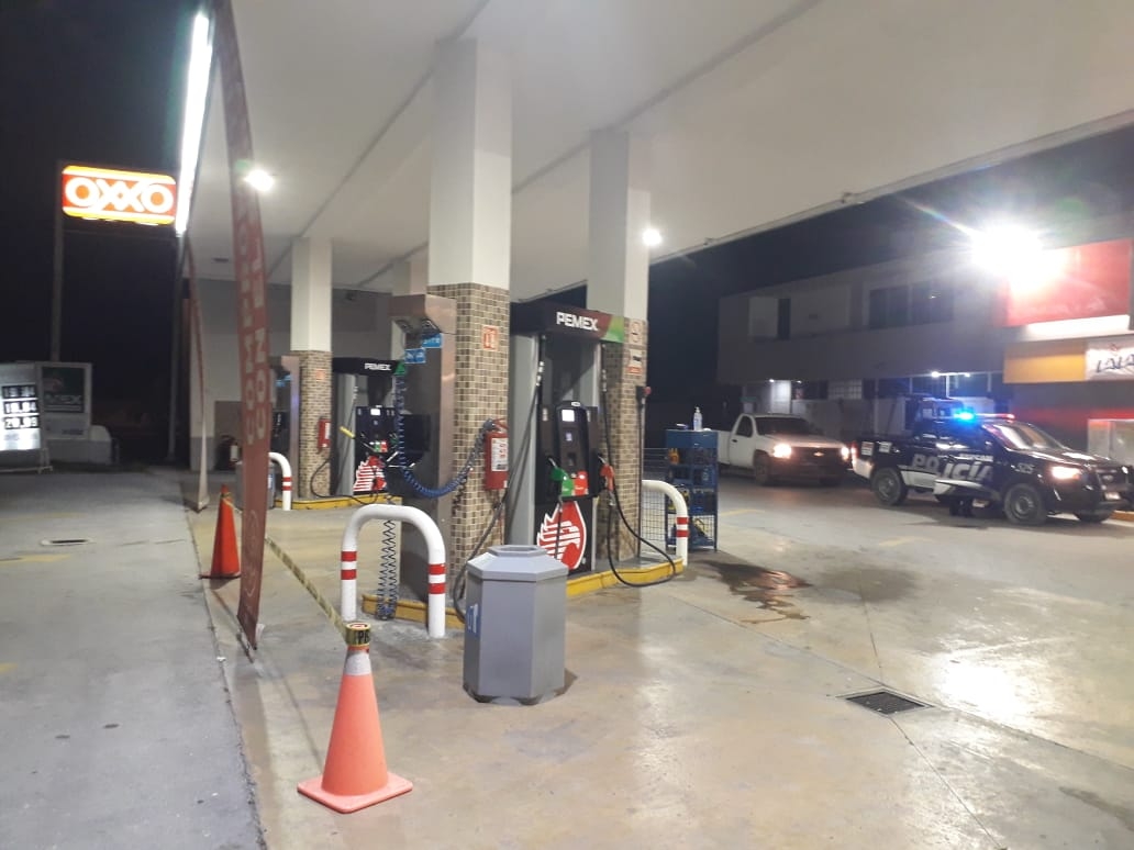 Asaltan a mano armada gasolinera en Ciudad del Carmen