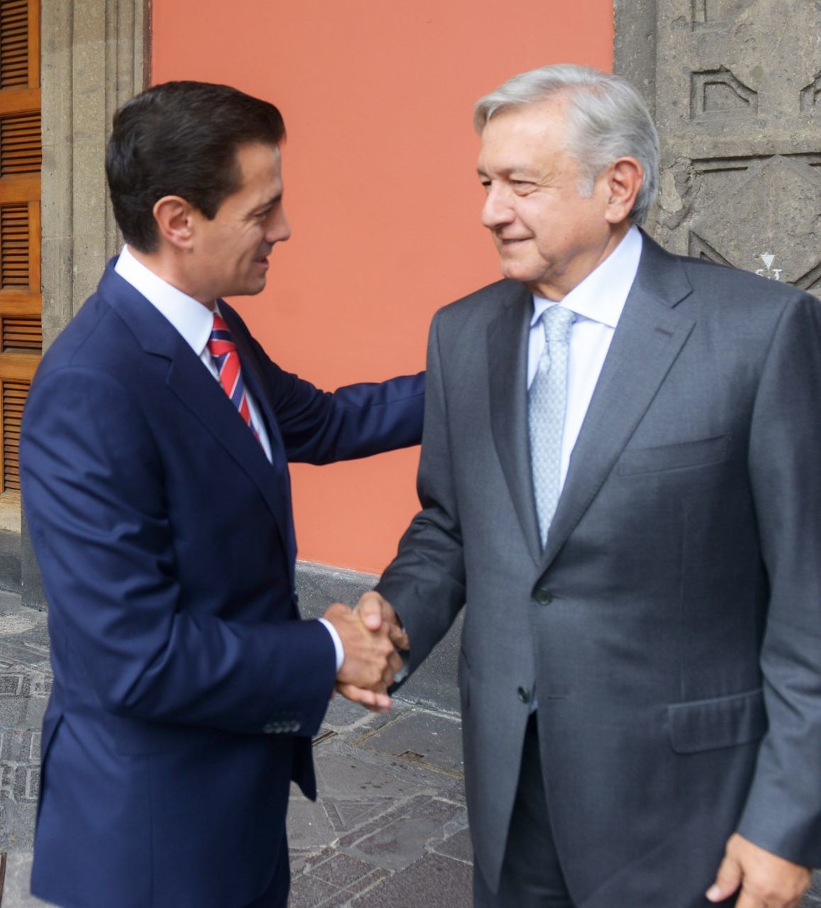 Peña Nieto reaparece en redes para desearle una pronta recuperación a AMLO