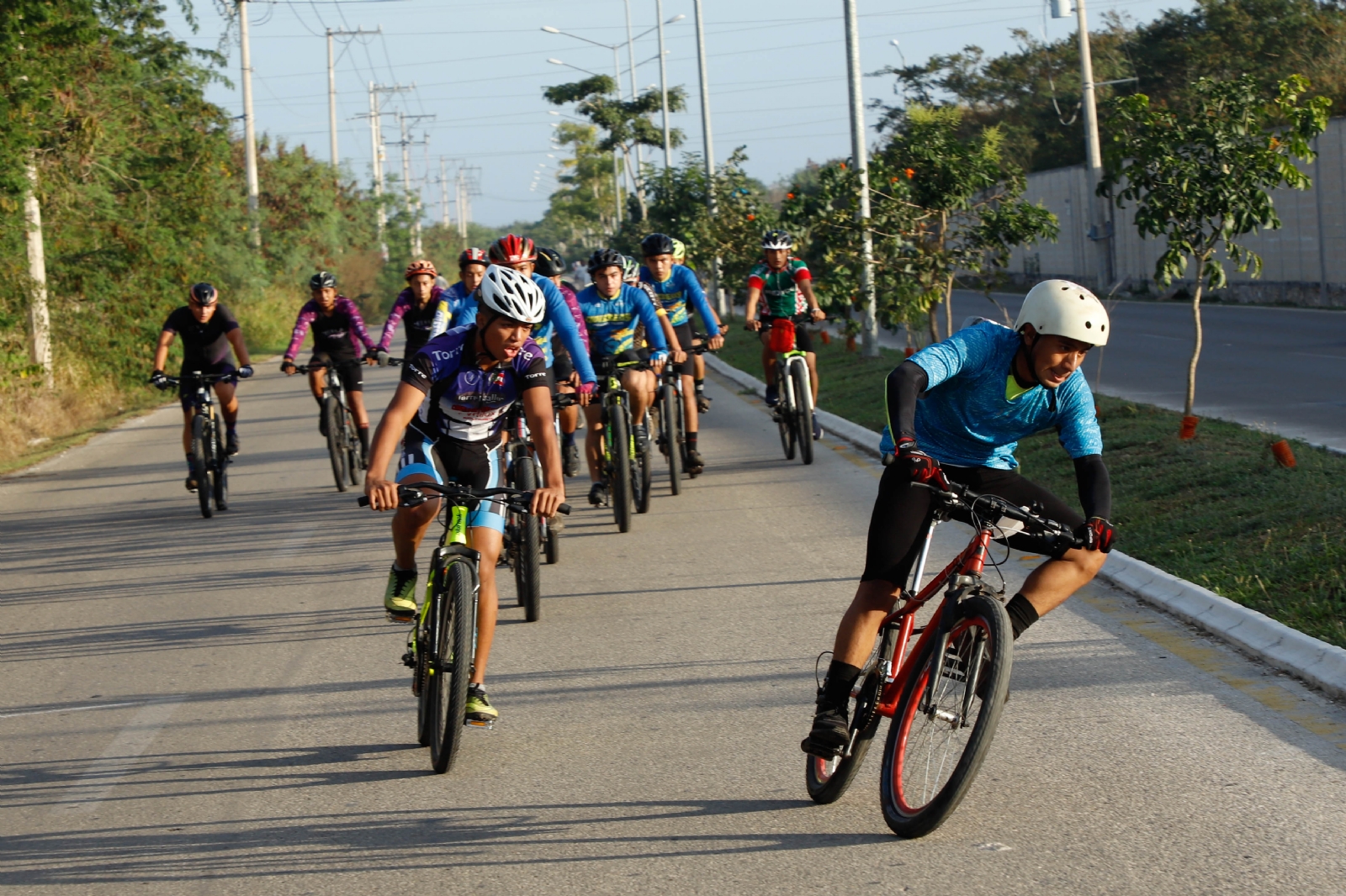Realizan con éxito la primera Carrera Ciclista de Montaña en Mérida