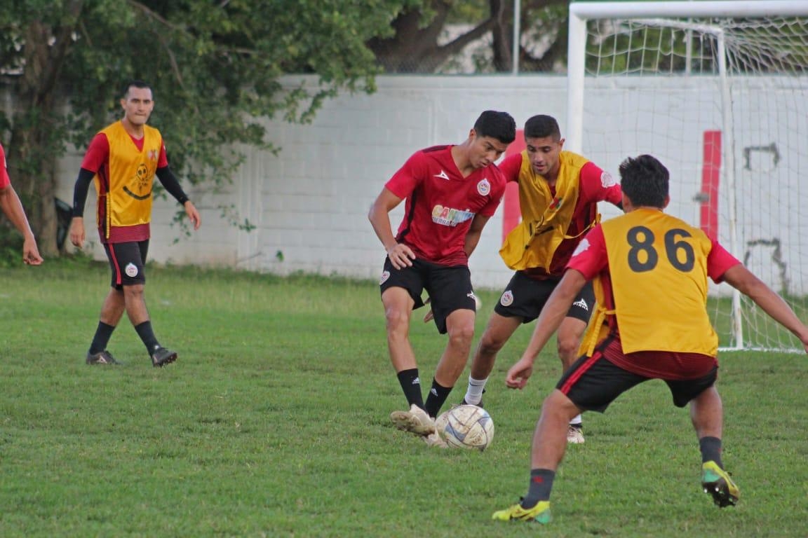 Clásico quintarroense de fútbol próximo a disputarse