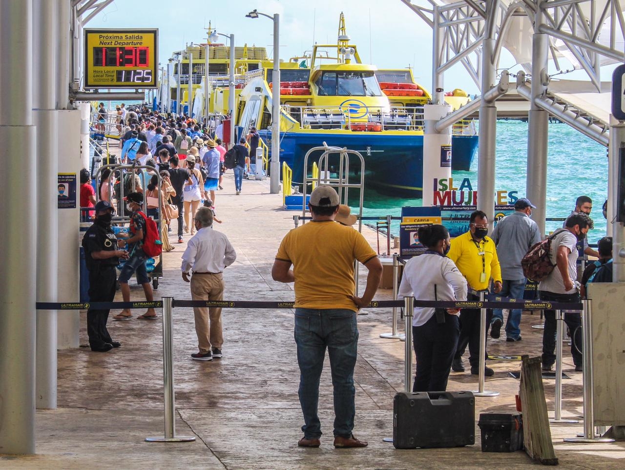 Aumentan cruces a Isla Mujeres durante el Semáforo Naranja