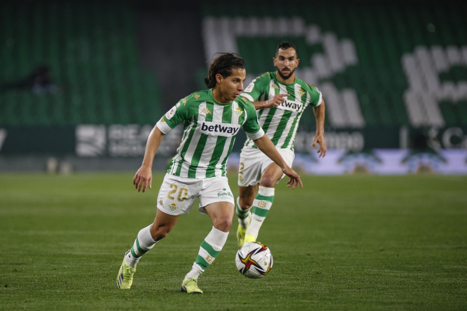 Real Betis avanza a Cuartos de Copa del Rey, Lainez arrancó de titular