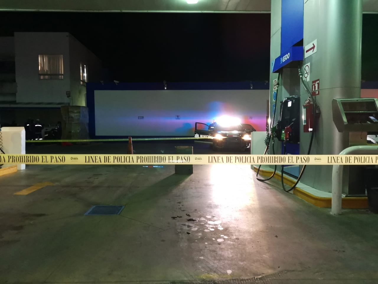 Dos hombres asaltan a mano armada gasolinera en Ciudad del Carmen