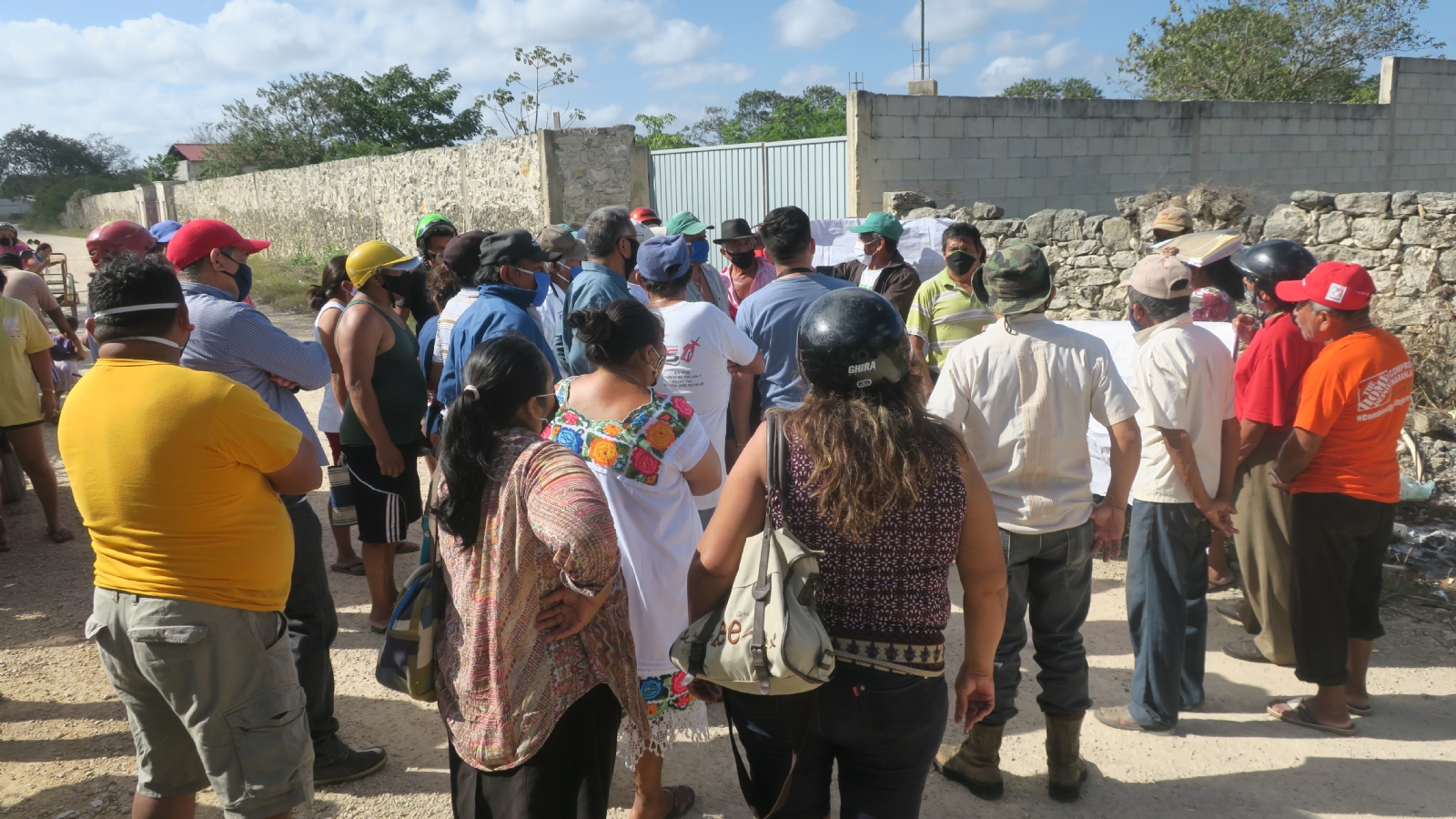 Pobladores de Hunucmá al borde del enfrentamiento por conflicto con granja avícola