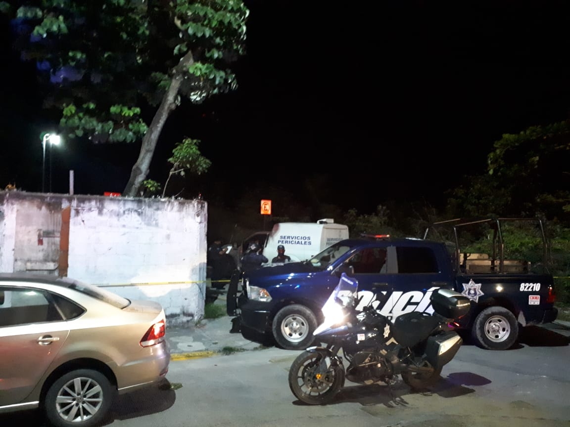 Hallan cadáver embolsado en Playa del Carmen 