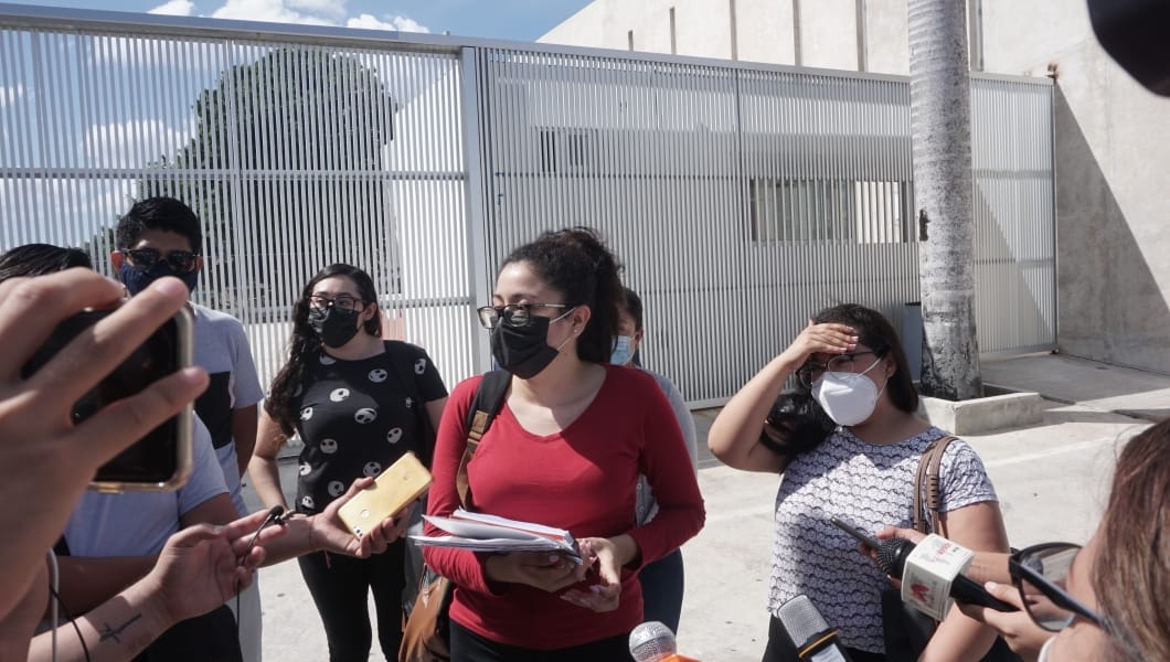 Estudiantes se manifiestan contra la UNID en Campeche