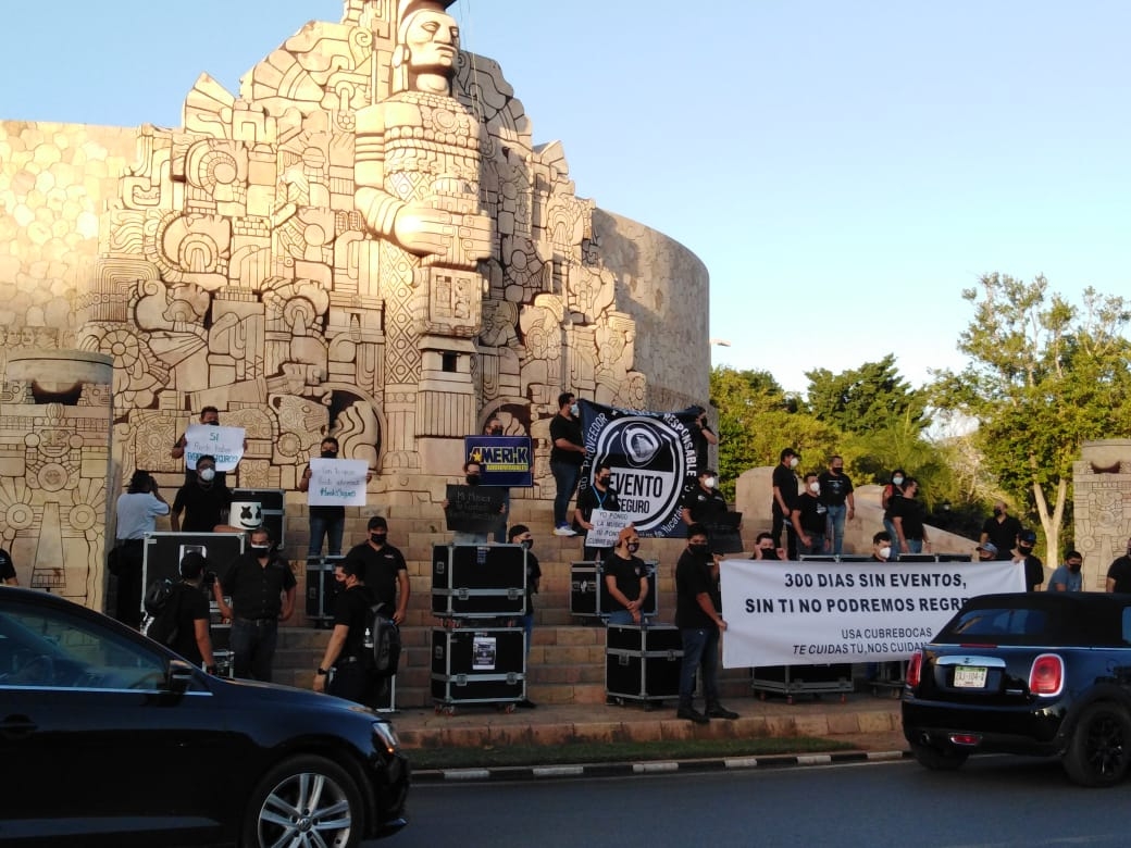 Trabajadores audiovisuales protestan en Mérida; exigen que los dejen trabajar