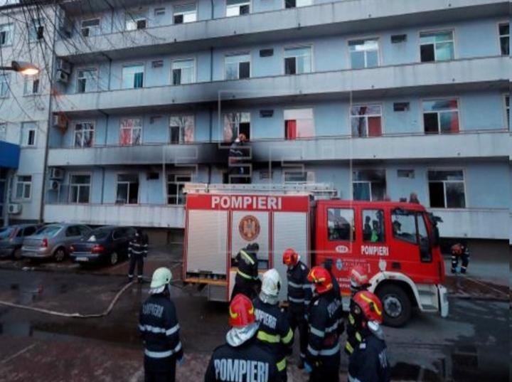 El incendio pudo ser provocado por un corto circuito