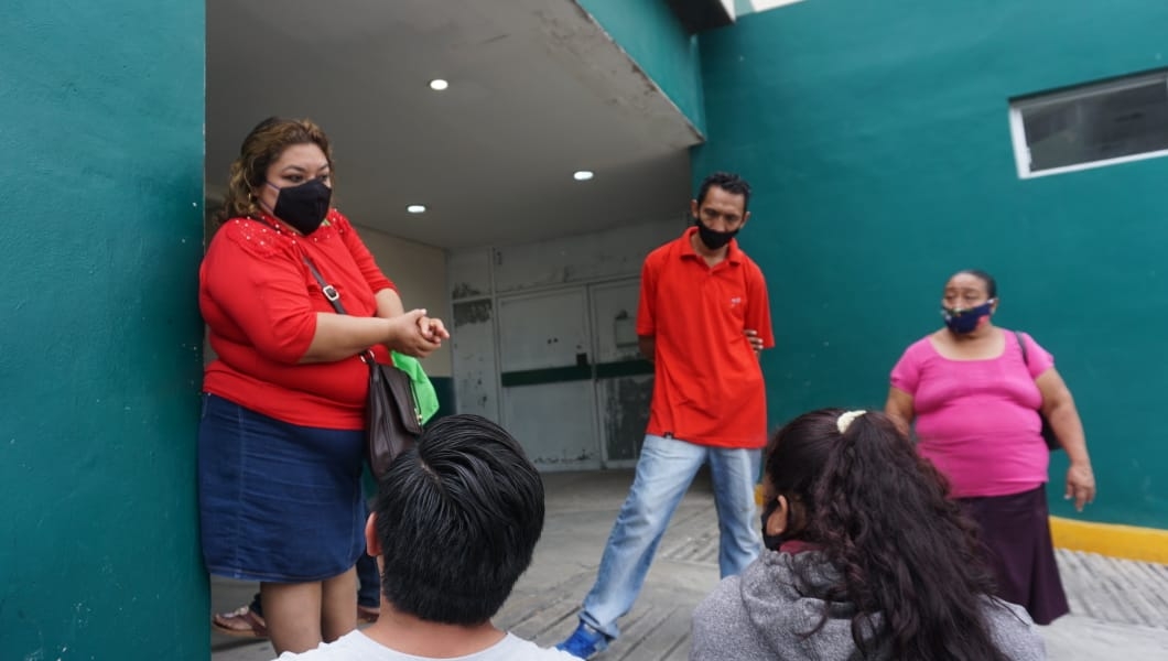 IMSS de Campeche niega información a familiares de pacientes, denuncian