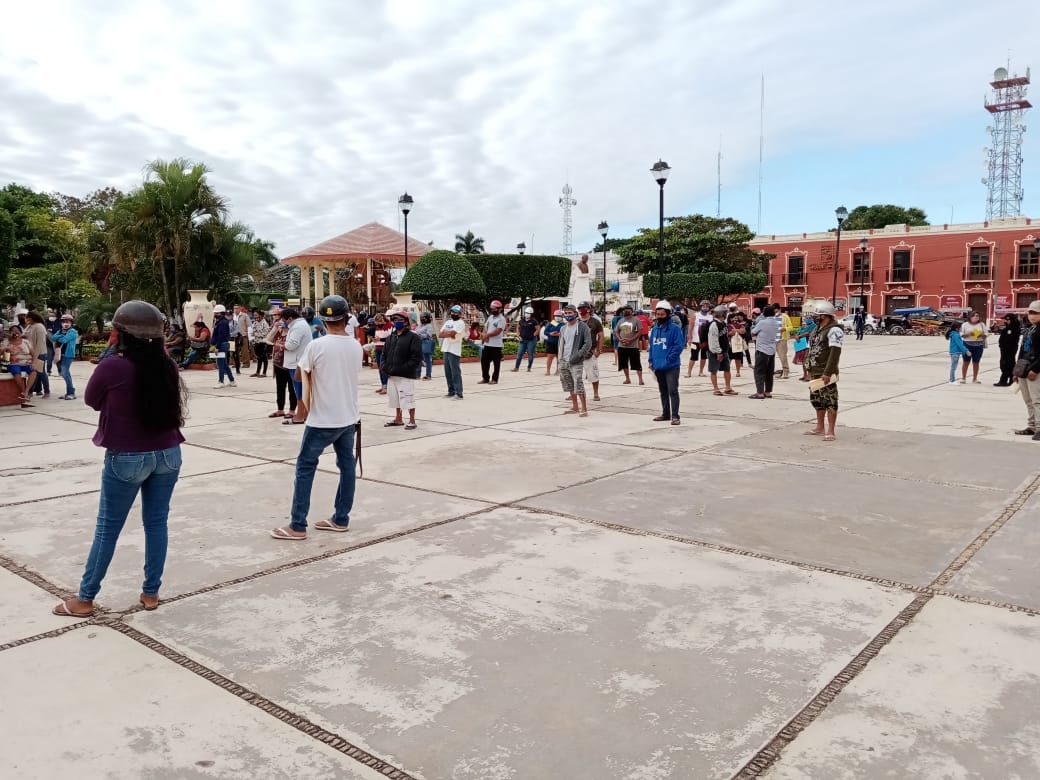 Manifestantes piden solución a los terrenos irregulares en Ticul