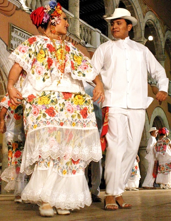 Traje Típico de Yucatán, una serie de mestizajes culturales