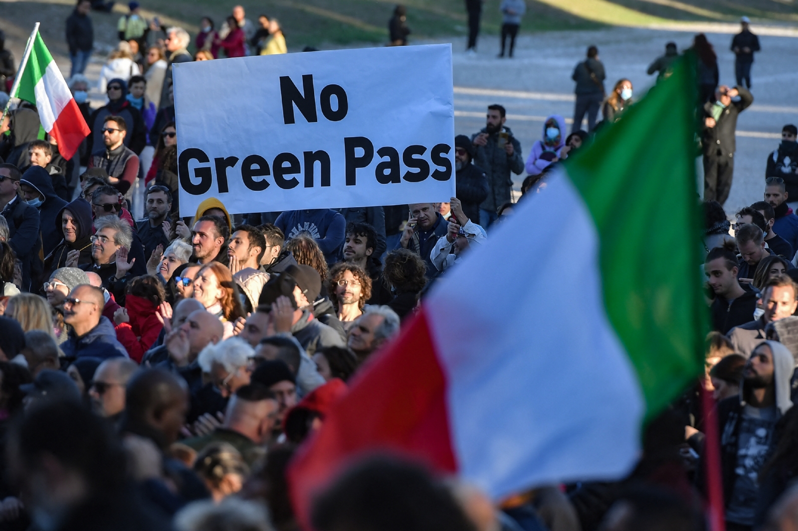 Italia se manifiesta contra la entrada en vigor del pasaporte sanitario para los trabajadores