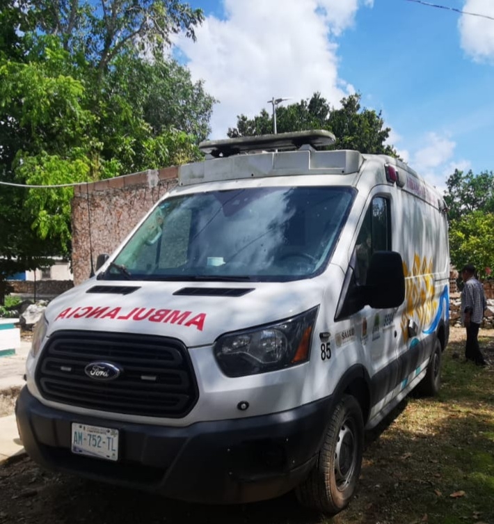 La unidad se encontraba empolvada, pues la persona que tenían asignada como chófer, ni se preocupaba por limpiarlo