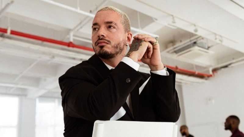 YouTube retira polémico video de J Balvin, por promover el machismo