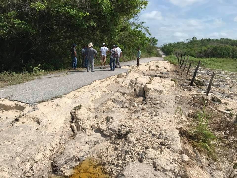 Campesinos exigen reparación de caminos sacacosechas al Sur de Quintana Roo