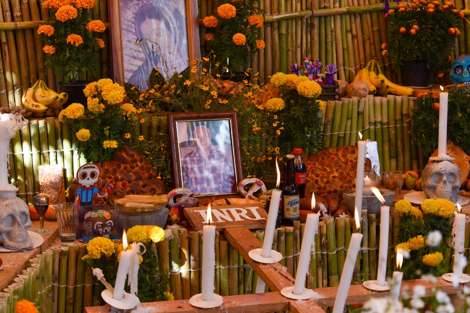 La ofrenda del Día de Muertos es uno de los símbolos de la celebración mexicana