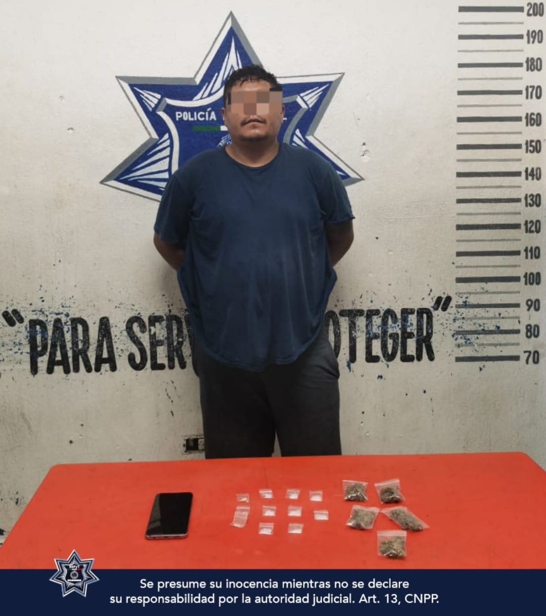 Policía detiene a narcomenudista con dosis de droga en Playa del Carmen