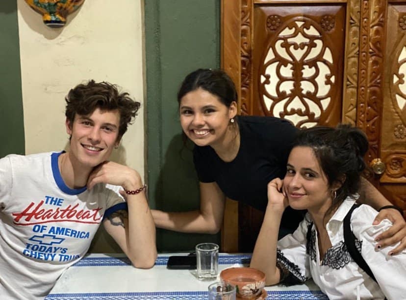 Shawn Mendes y Camila Cabello son acosados durante su visita en Oaxaca: VIDEO