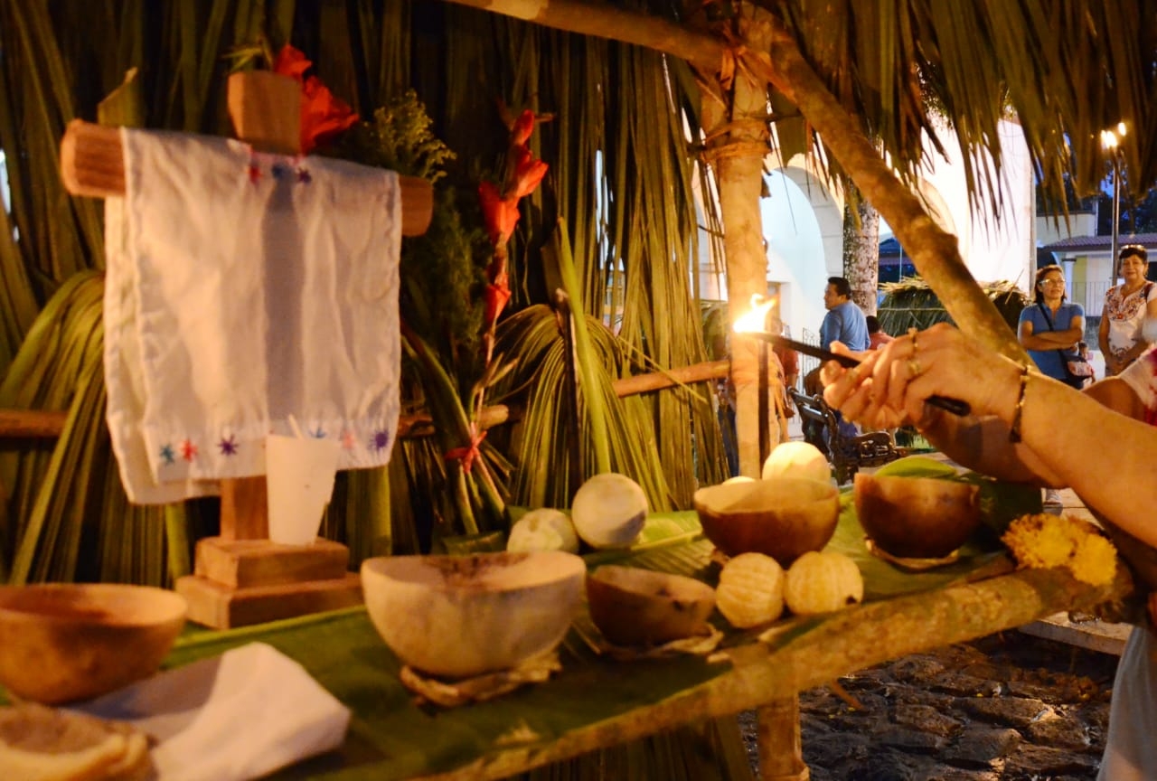 Las comunidades de Carrillo puerto mantiene vivas las tradiciones mayas, como la del Hanal Pixán