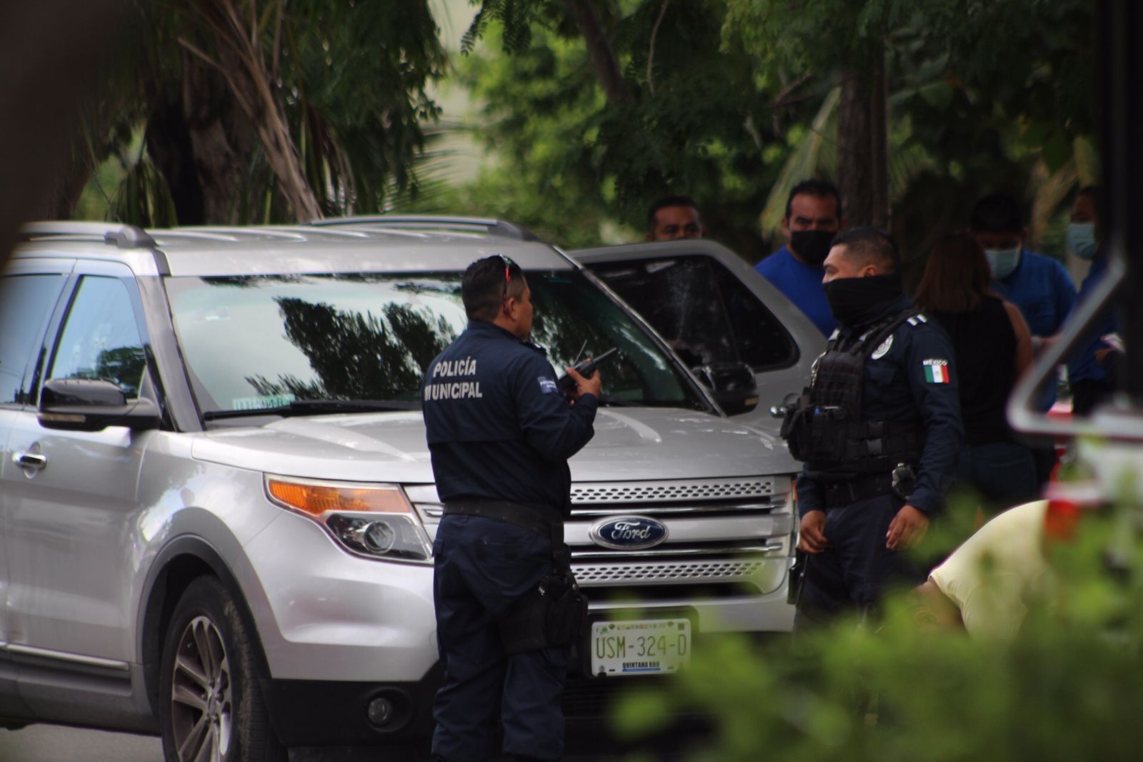 Los sicarios a bordo de una motocicleta dispararon al menos en cinco ocasiones en contra del conductor