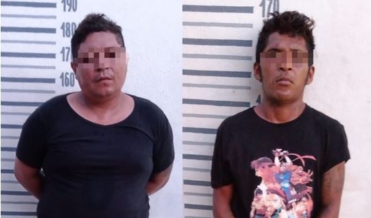 Detienen a dos hombres con dosis de marihuana y cristal en Playa del Carmen