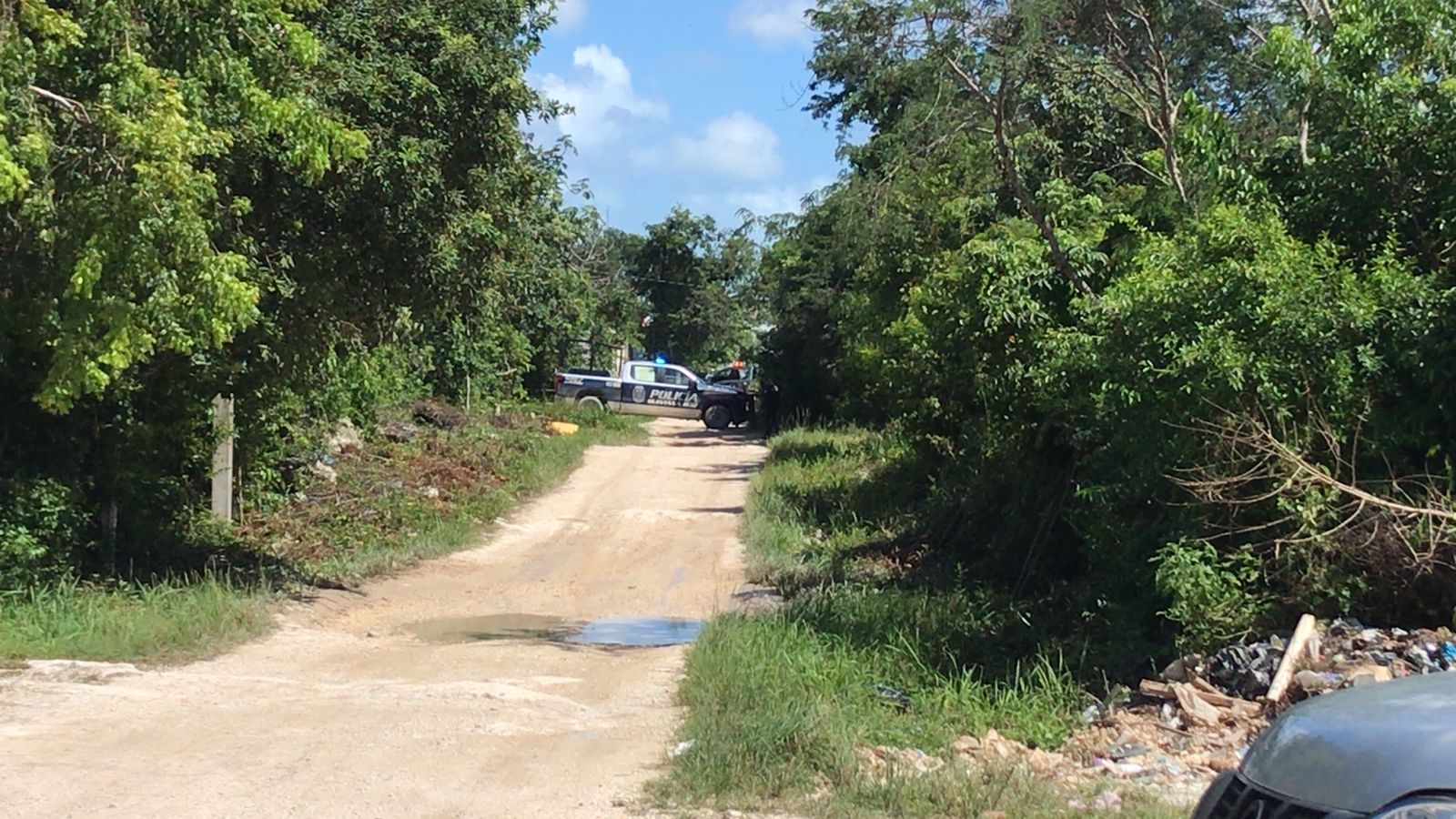 Testigos refieren que dos sujetos armados llegaron a bordo de una motocicleta y dispararon contra la persona