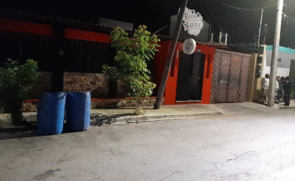 Se registran ataque armado frente al bar 'Rosa Negra' de Cozumel