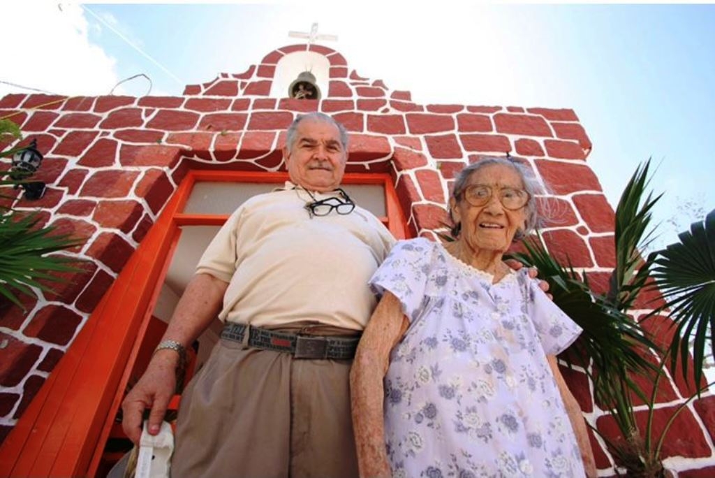 La familia Villanueva Cárdenas, originaria del poblado El Cedral, representará a la ínsula en el festival “Vida y Muerte”