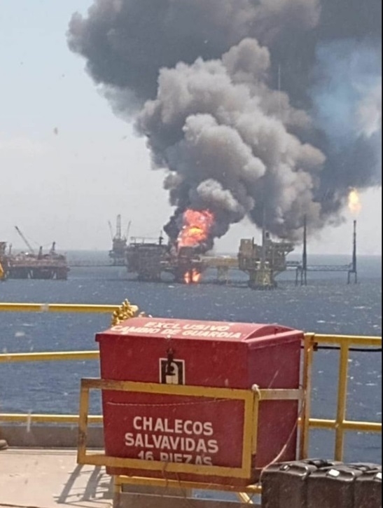 La explosión se dio en una plataforma petrolera