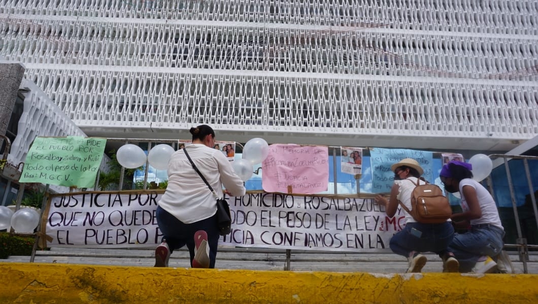 El punto de reunión fue el parque de San Martín; sitio en donde desde las 10 de la mañana empezaron a llegar