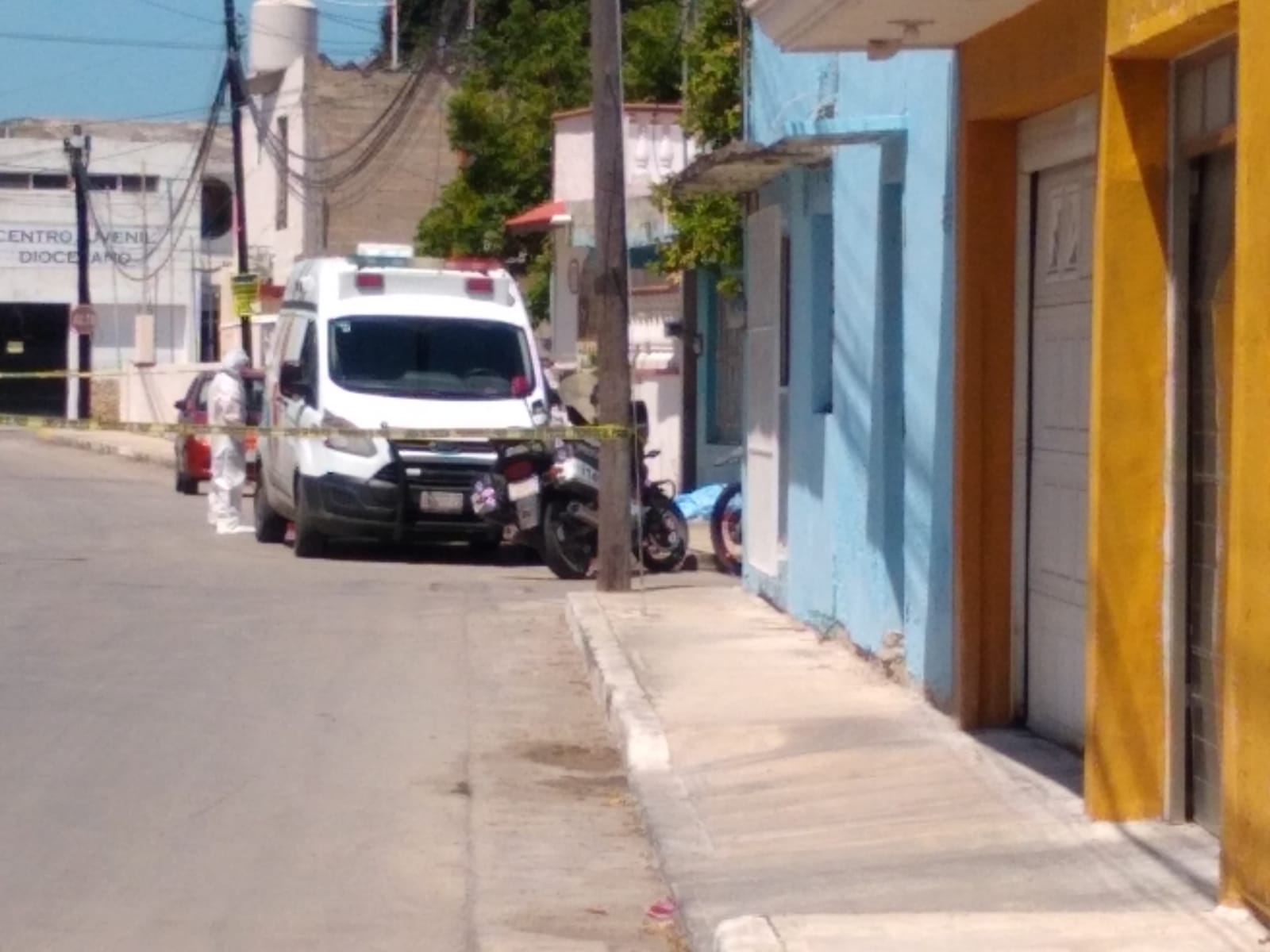 Juan A. N de 87 años, falleció en la calle 5 de la colonia el Carmelo durante el medio día del domingo