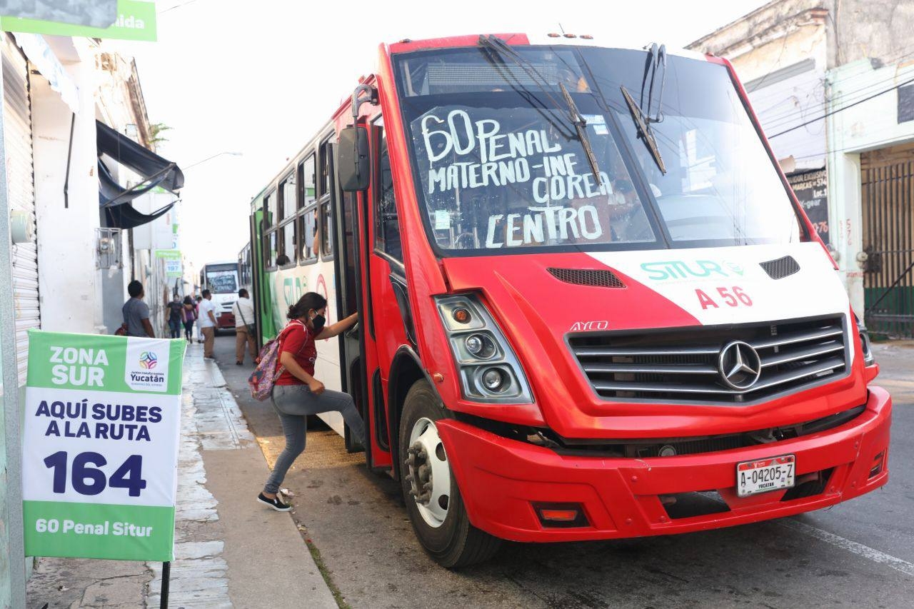 Segundo día de reubicación de paraderos en Mérida funcionan sin contratiempos, afirman