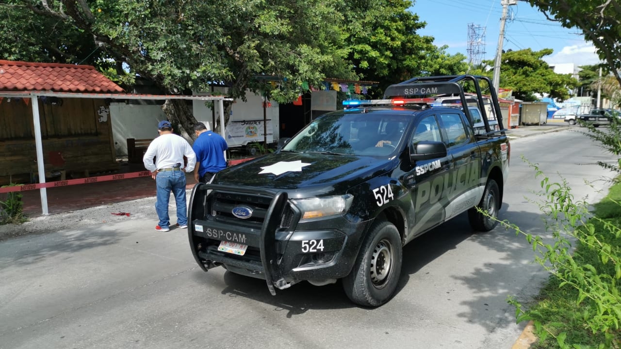 Tras organizar un operativo de búsqueda, la policía cercó el lugar para recoger el casquillo de bala