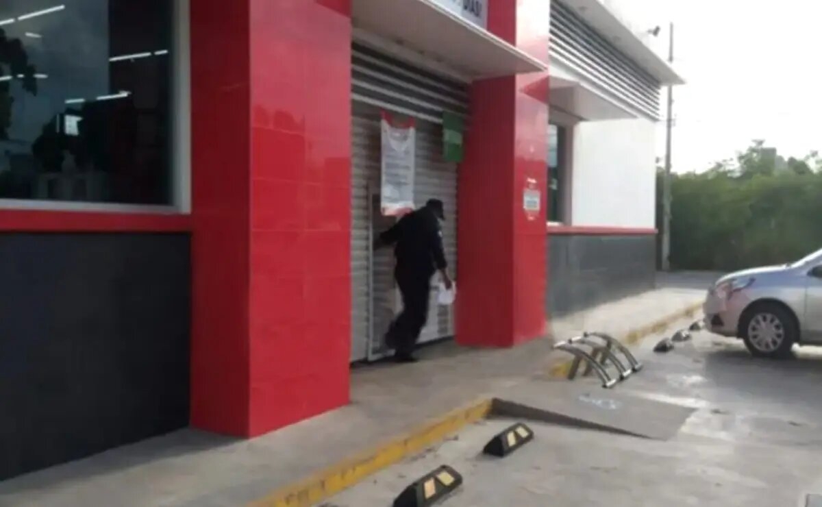 Hombres armados asaltan con violencia comercio de la Región 217 en Cancún