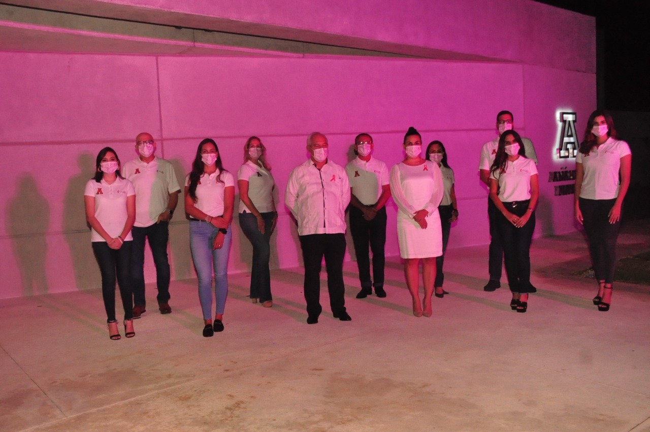 Presentan a embajadores de la campaña contra el cáncer de mama en Yucatán